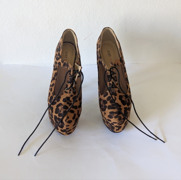 JustFab Siren Platform Heels - Picture 2 of 8